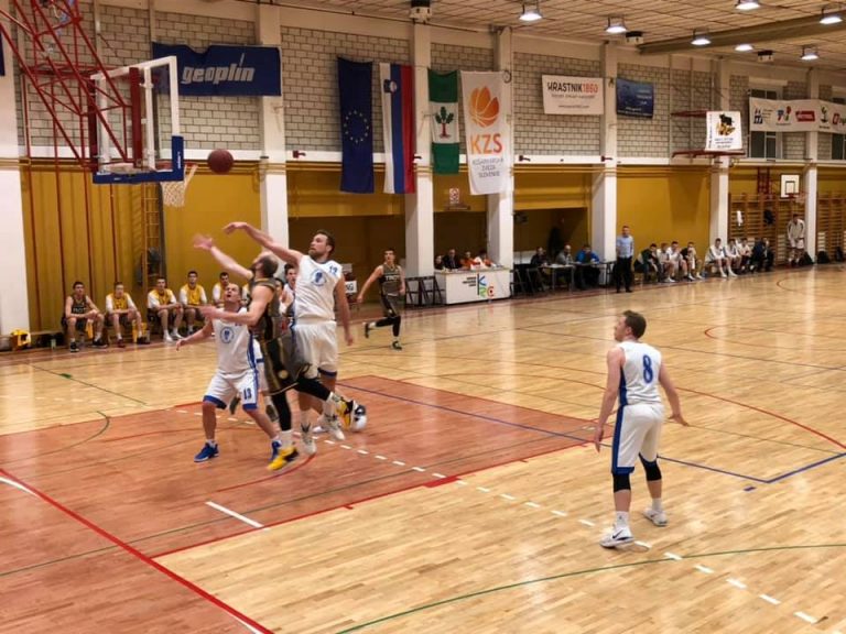 Hrastnik prepričljivo boljši od Trotov. (Foto: Facebook/KK Hrastnik)