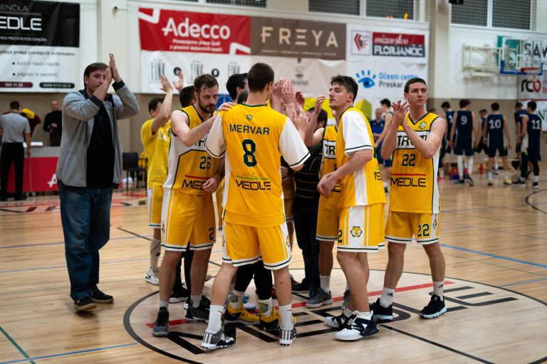 Troti na dobri poti k preboju v četrtfinale. (Foto: KK Troti)